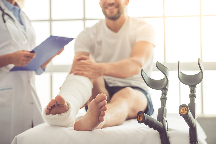 patient with healthcare worker